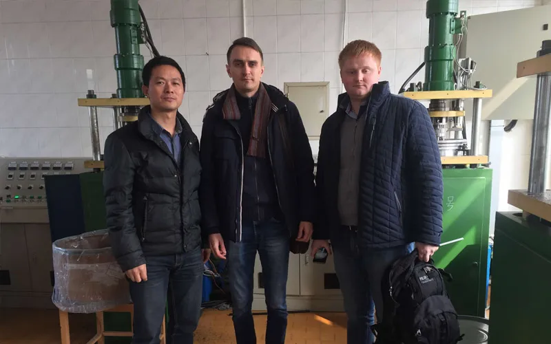 Russian PTFE Hose Paste Extruder Machine